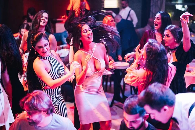 The Best Nightlife in Dubai: Top Clubs, Bars, and Hotspots