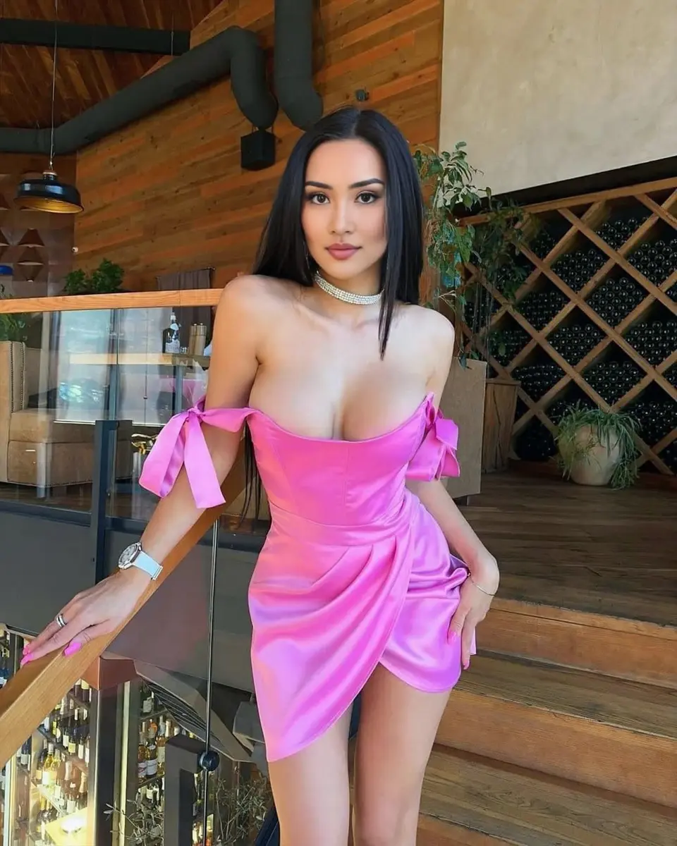 Agatha escort in Dubai