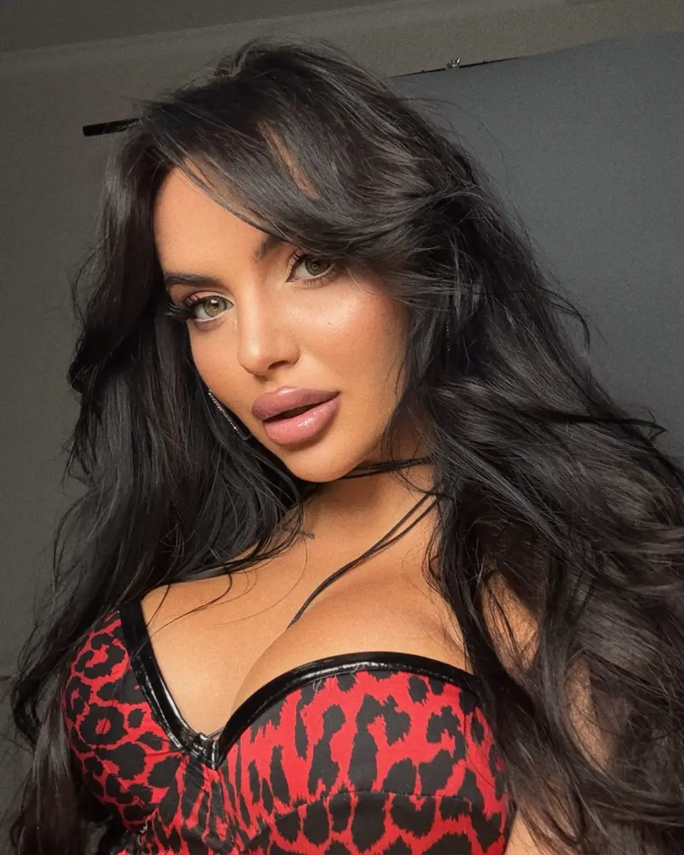 Anastasia escort in Dubai