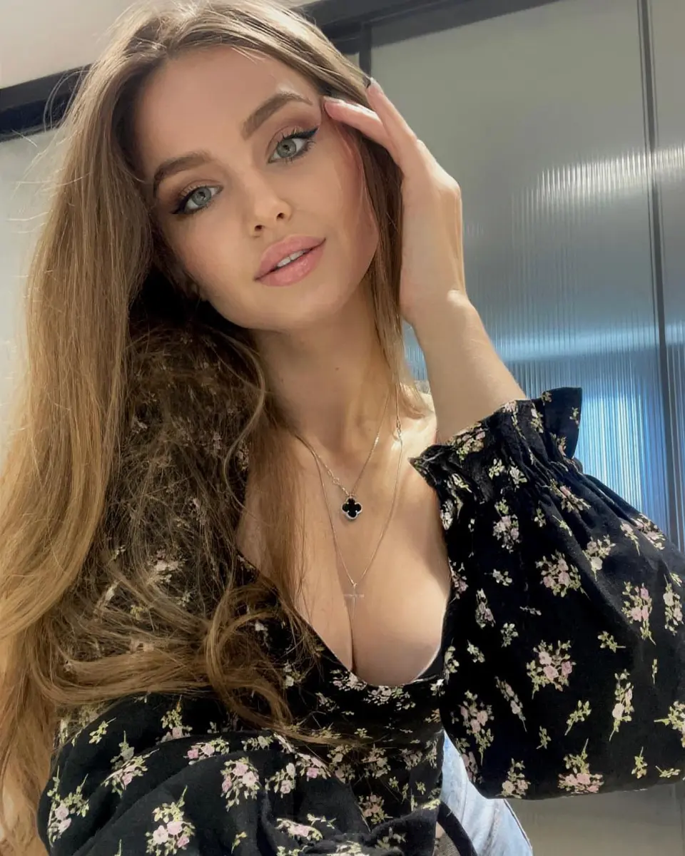 Arina escort in Dubai