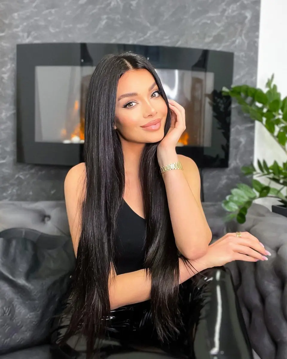 Ester escort in Dubai