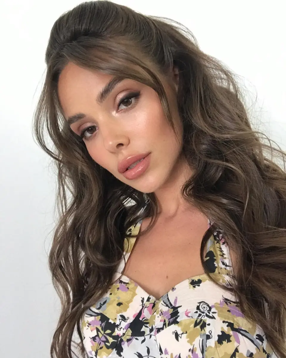 Julia escort in Dubai