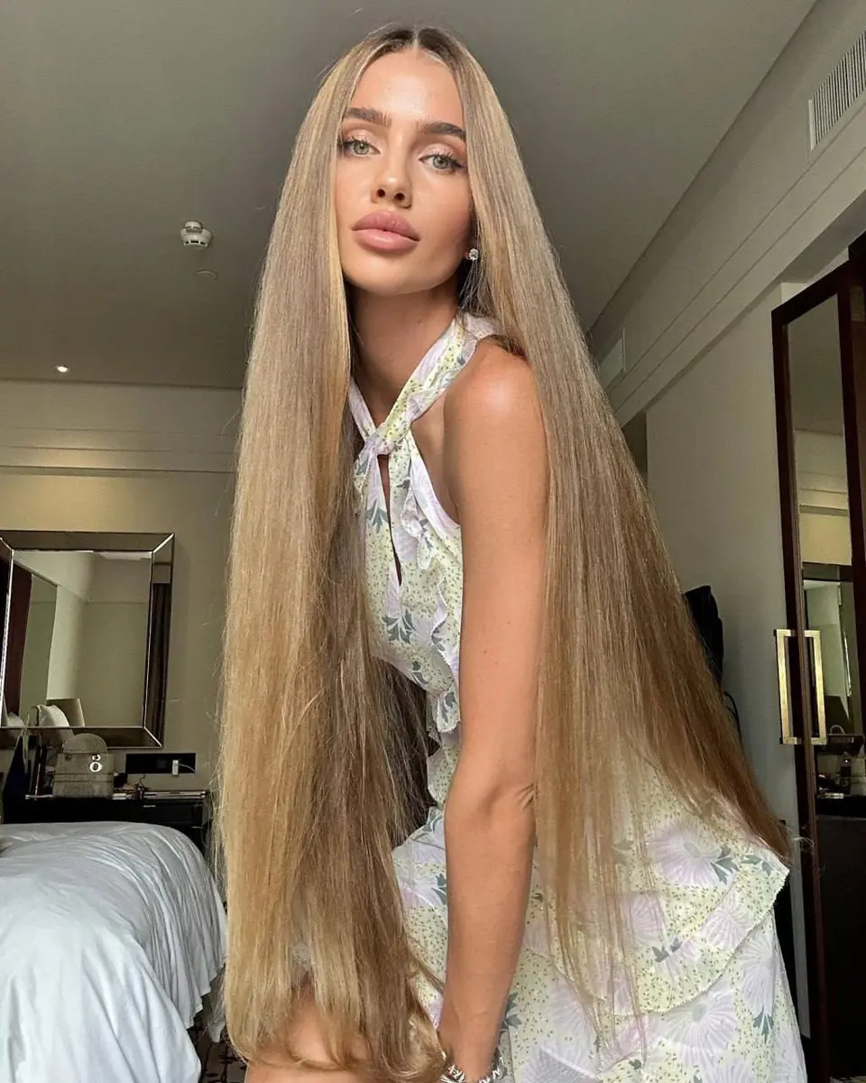 Ruby escort in Dubai