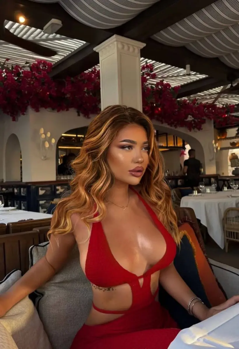 Sadie escort in Dubai