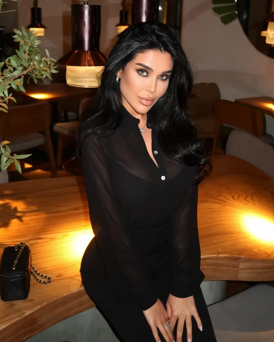 Sara escort in Dubai