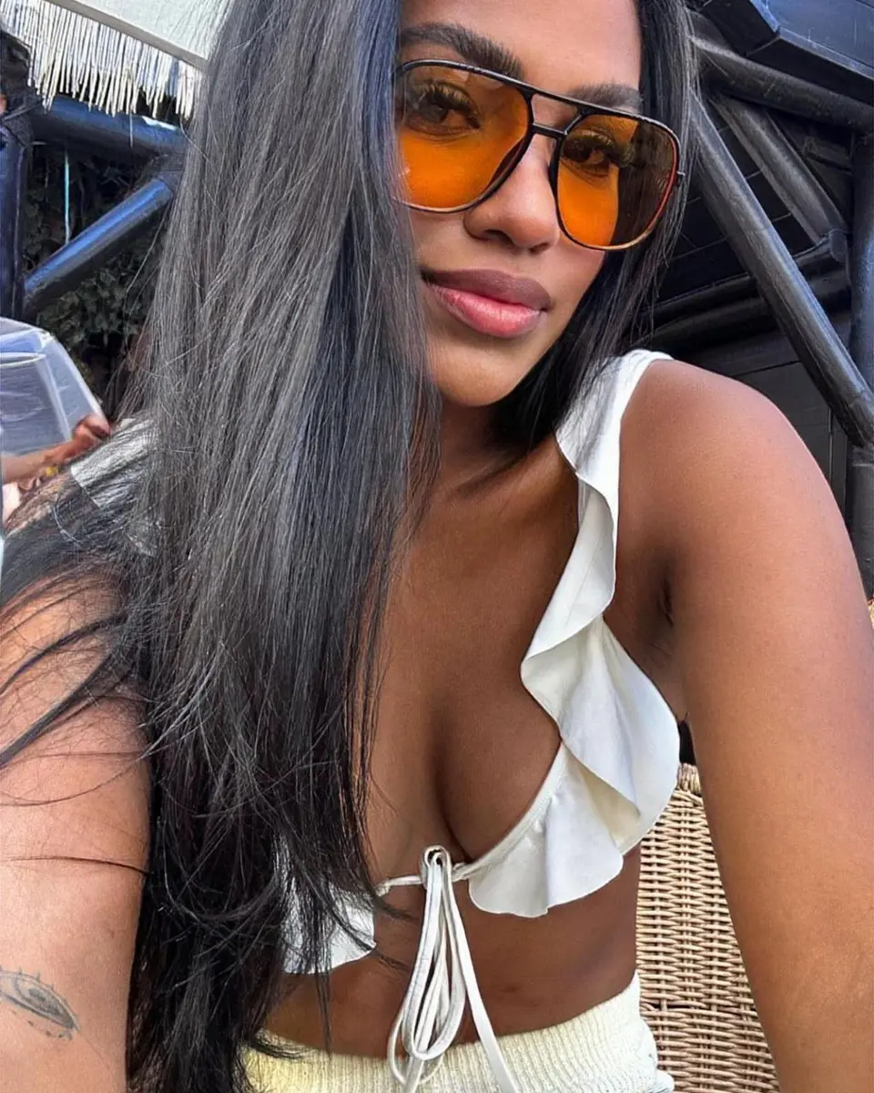 Zeinen escort in Dubai